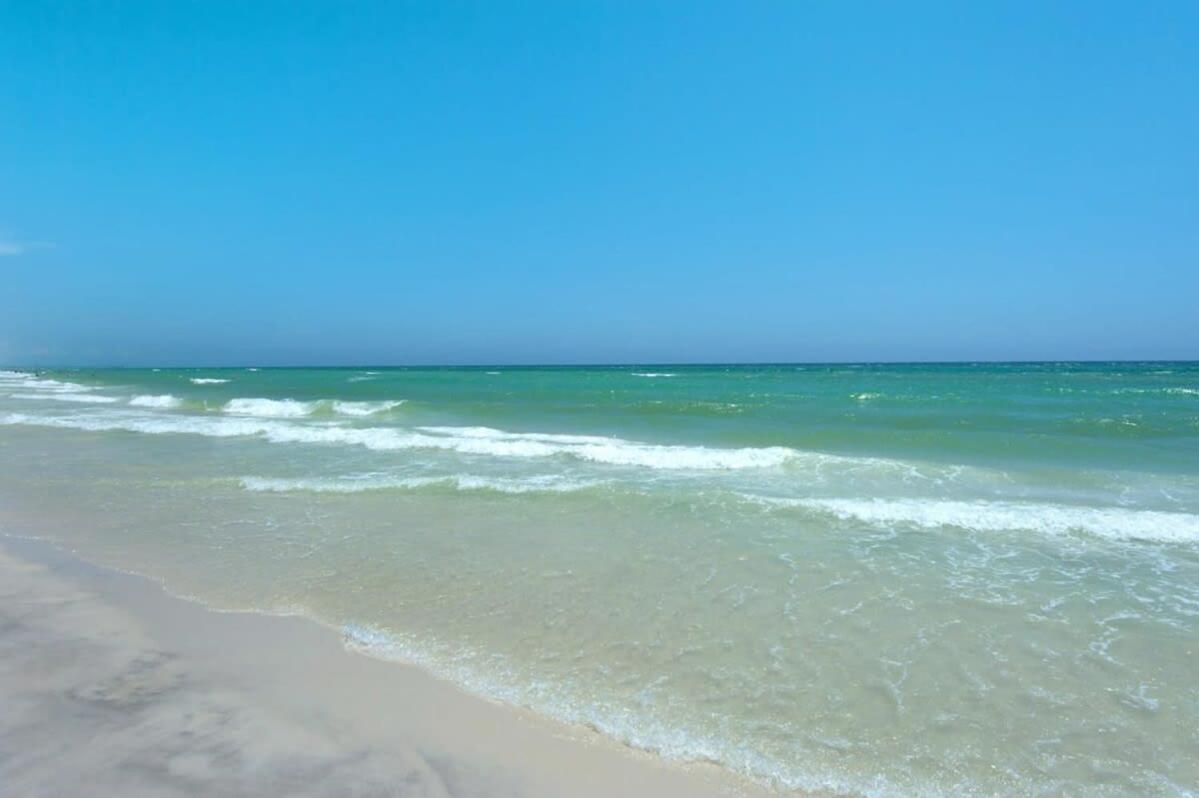 Brightly Furnished Beachfront Condominium By Brightwild Panama City Beach Exteriör bild