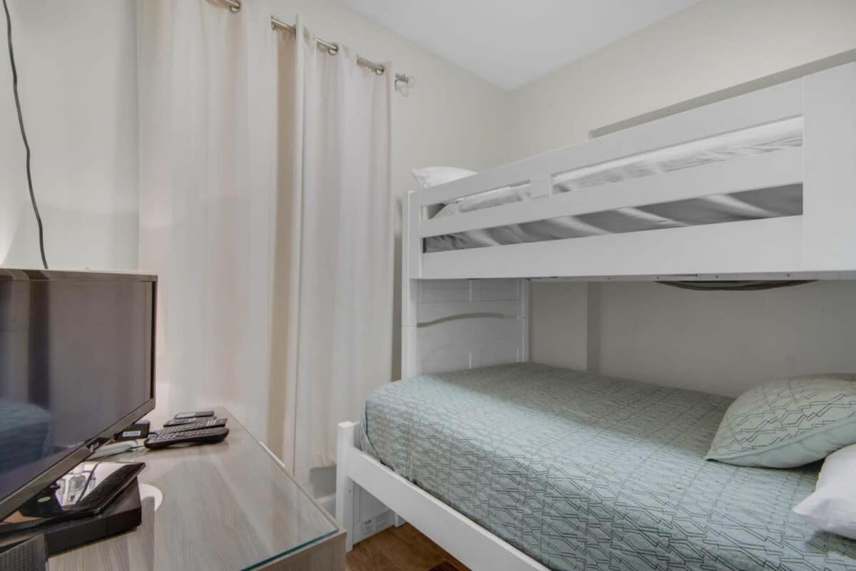 Brightly Furnished Beachfront Condominium By Brightwild Panama City Beach Exteriör bild